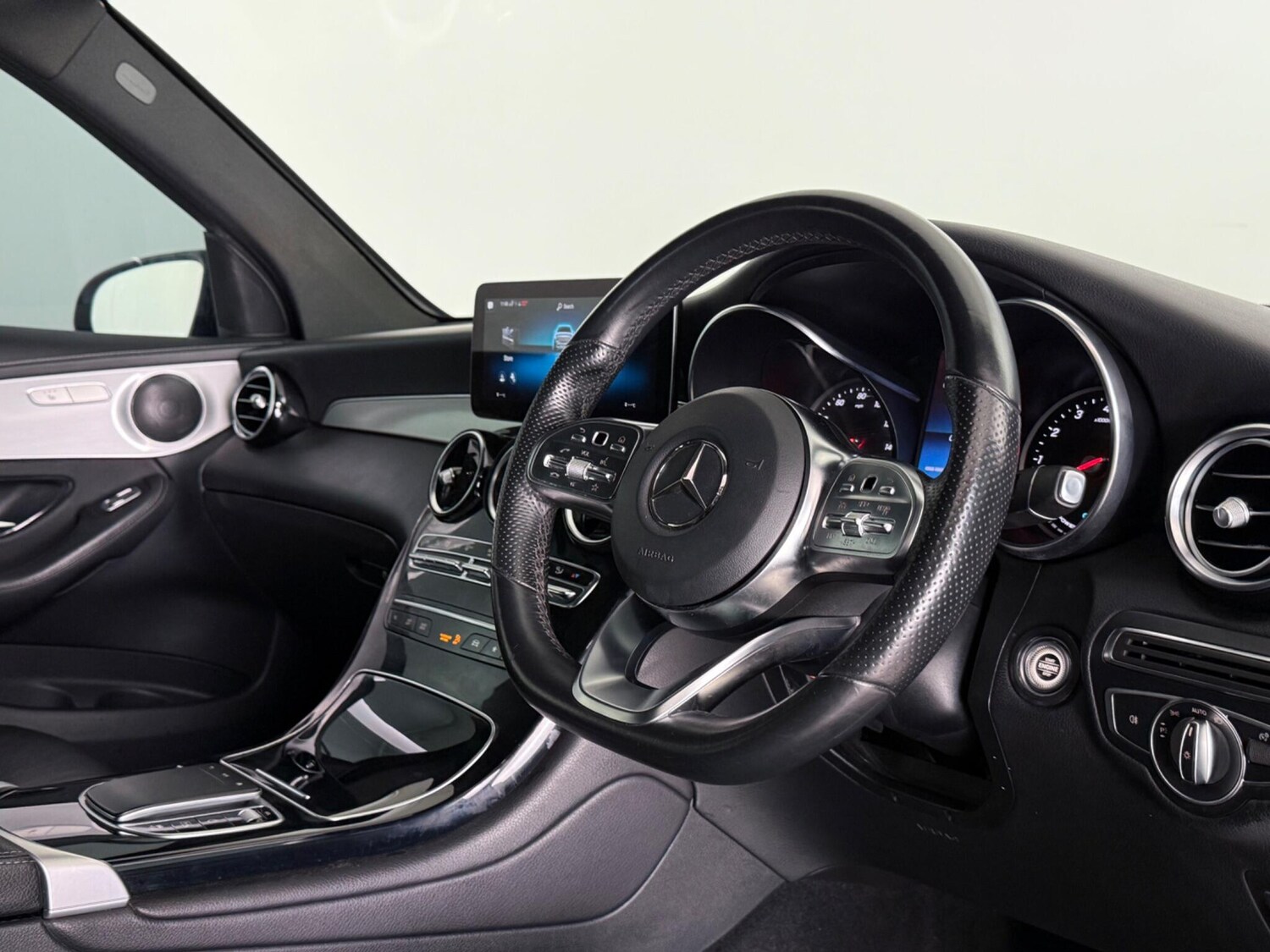 Used Mercedes-Benz GLC 2022 for sale - 77984727: Photo 10