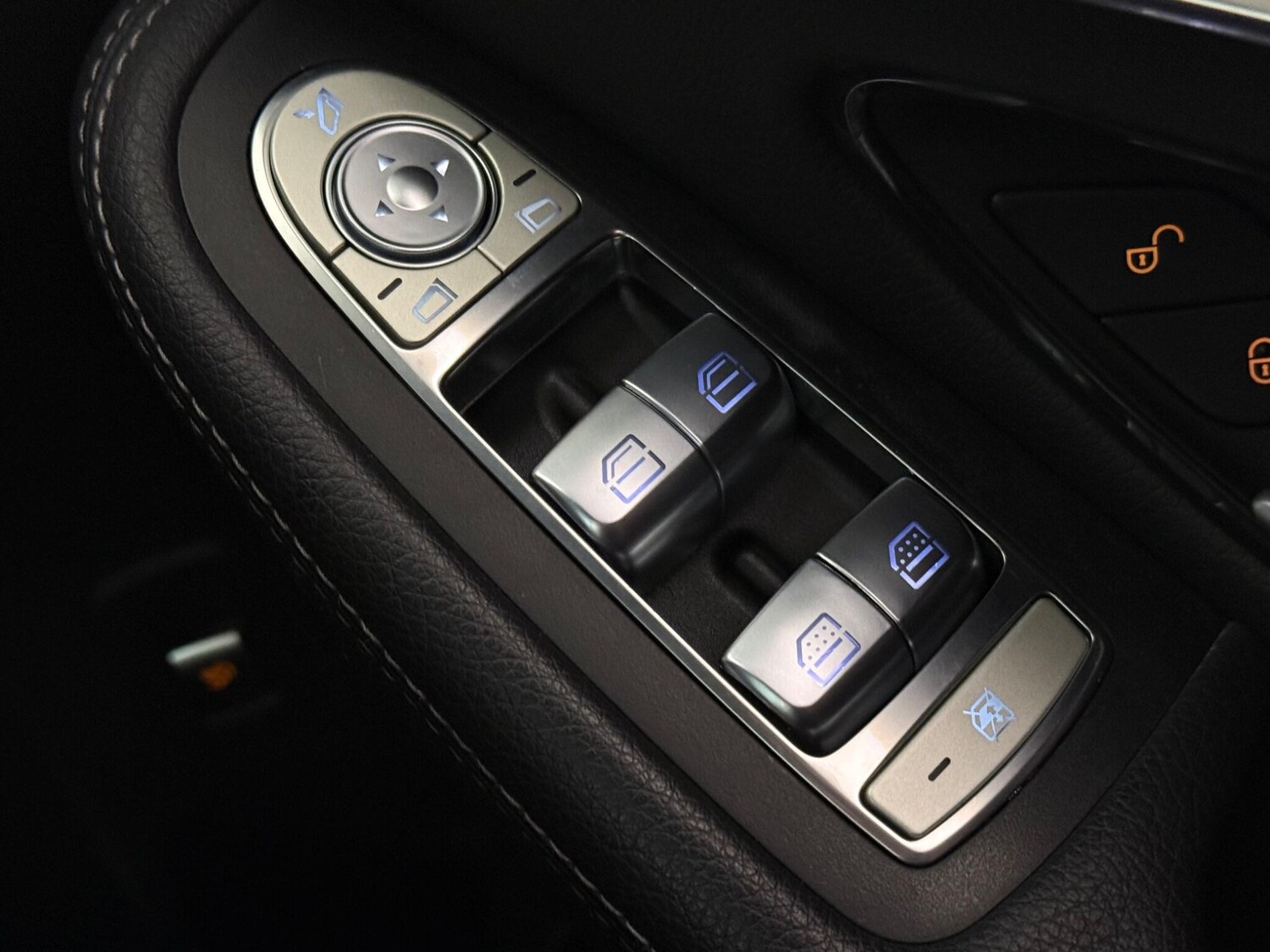 Used Mercedes-Benz GLC 2022 for sale - 77984727: Photo 22