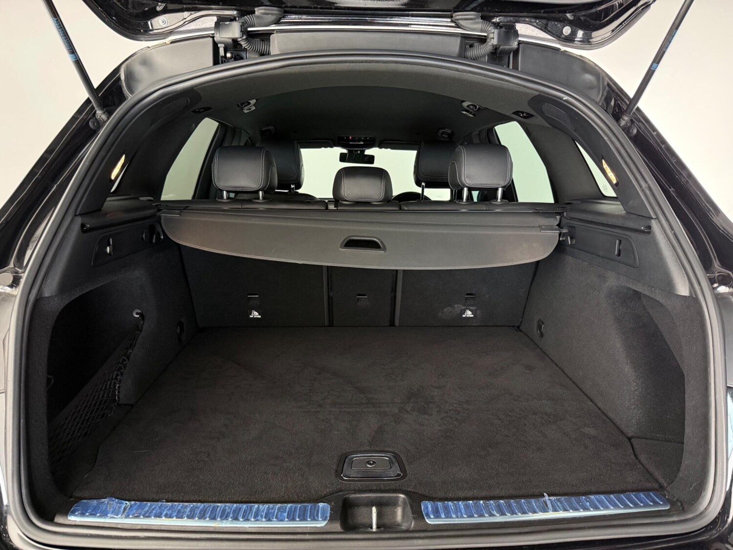 Used Mercedes-Benz GLC 2022 for sale - 77984727: Photo 8