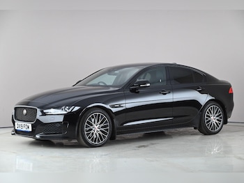 Used Jaguar XE 2019 for sale - 78087259: Photo