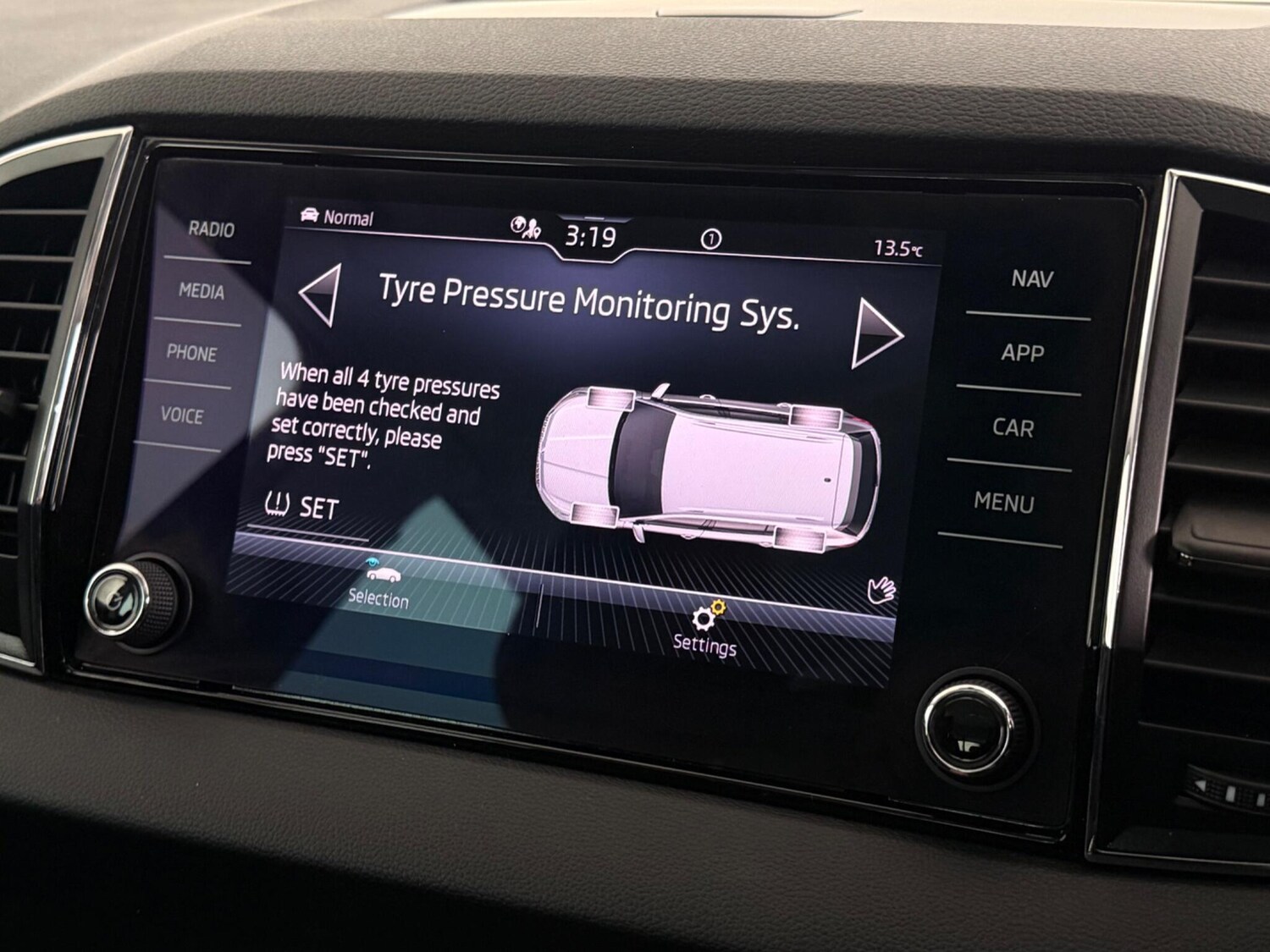 Used Skoda Karoq 2023 for sale - 77754434: Photo 24