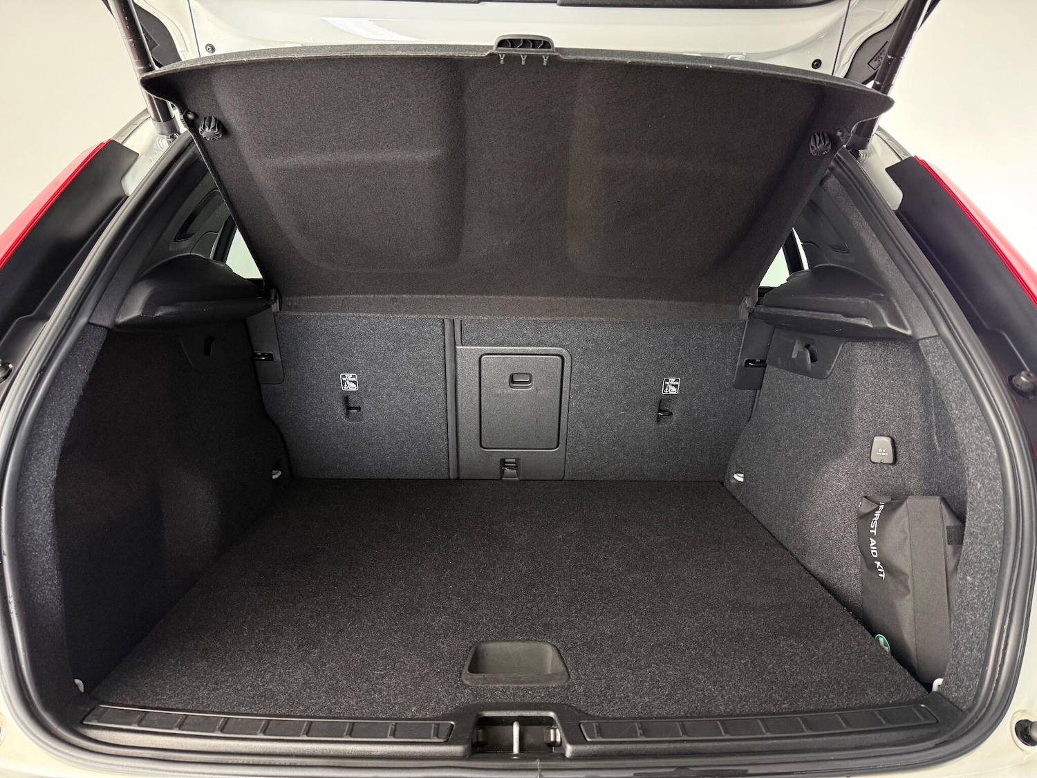 Used Volvo XC40 2021 for sale - 77260032: Photo 8