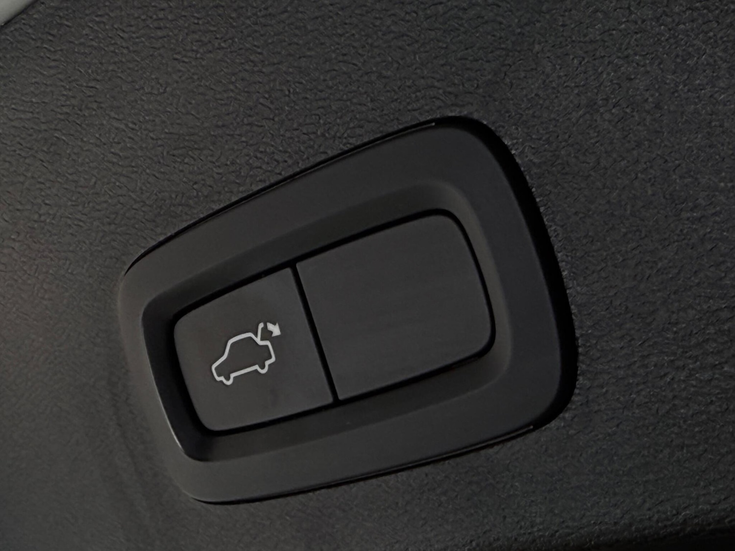 Used Volvo XC40 2021 for sale - 77260032: Photo 9