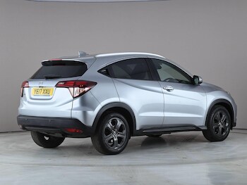 Used Honda HR-V 2017 for sale - 78484647: Photo