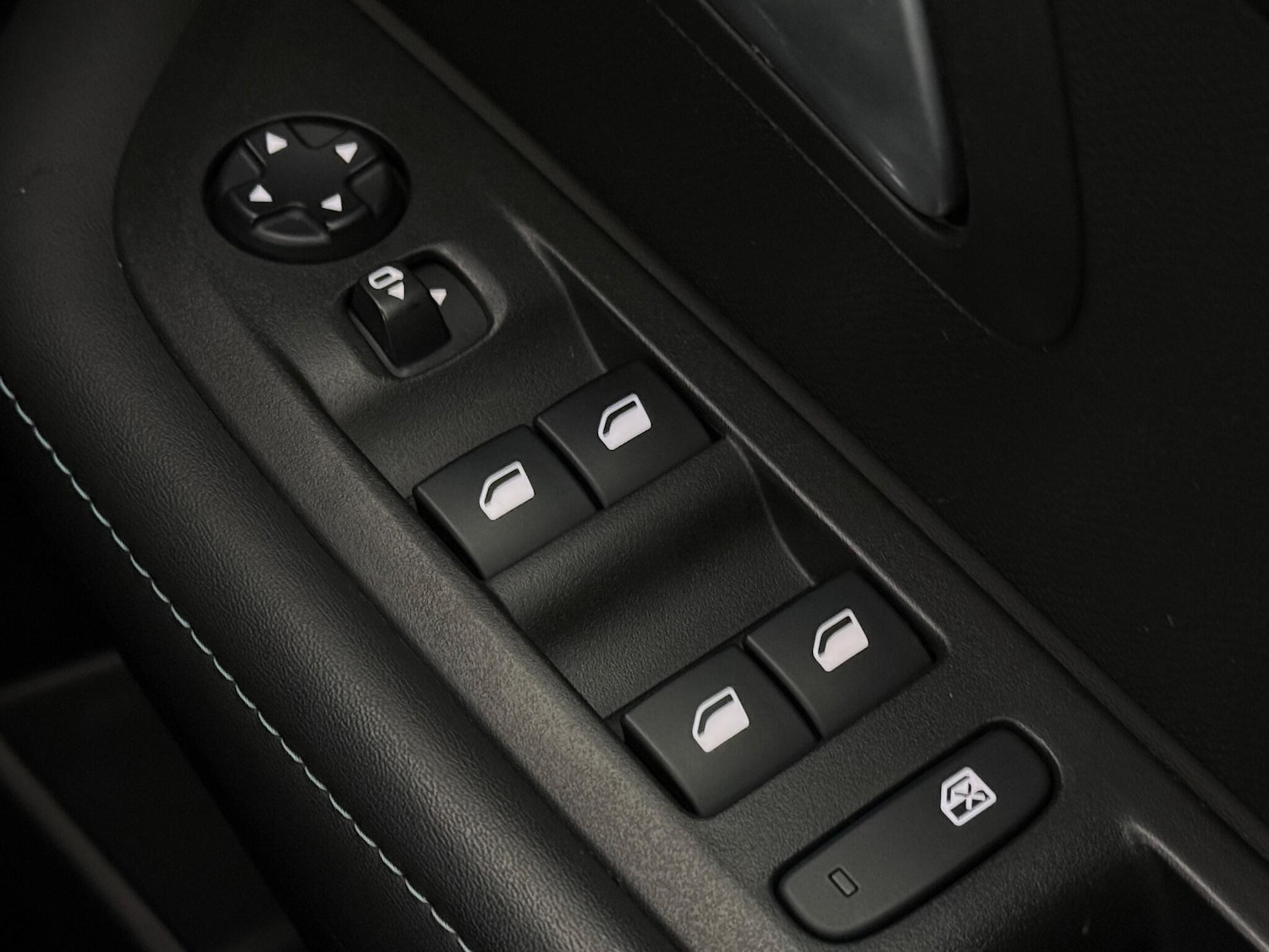 Used Peugeot 208 2020 for sale - 77412418: Photo 35