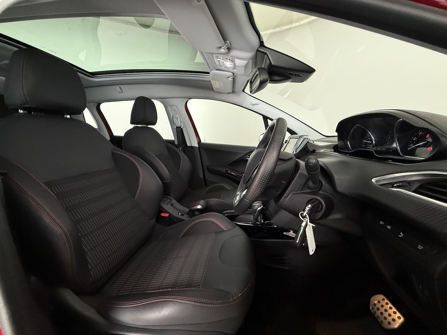 Used Peugeot 2008 2019 for sale - 76467038: Photo 15