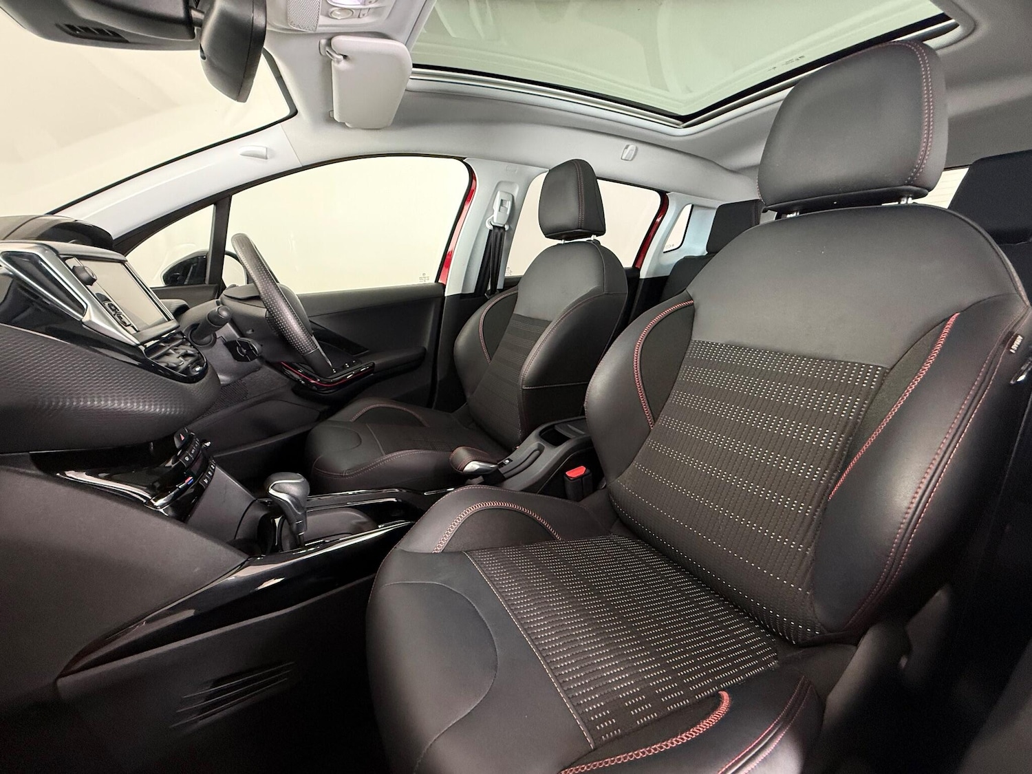 Used Peugeot 2008 2019 for sale - 76467038: Photo 17