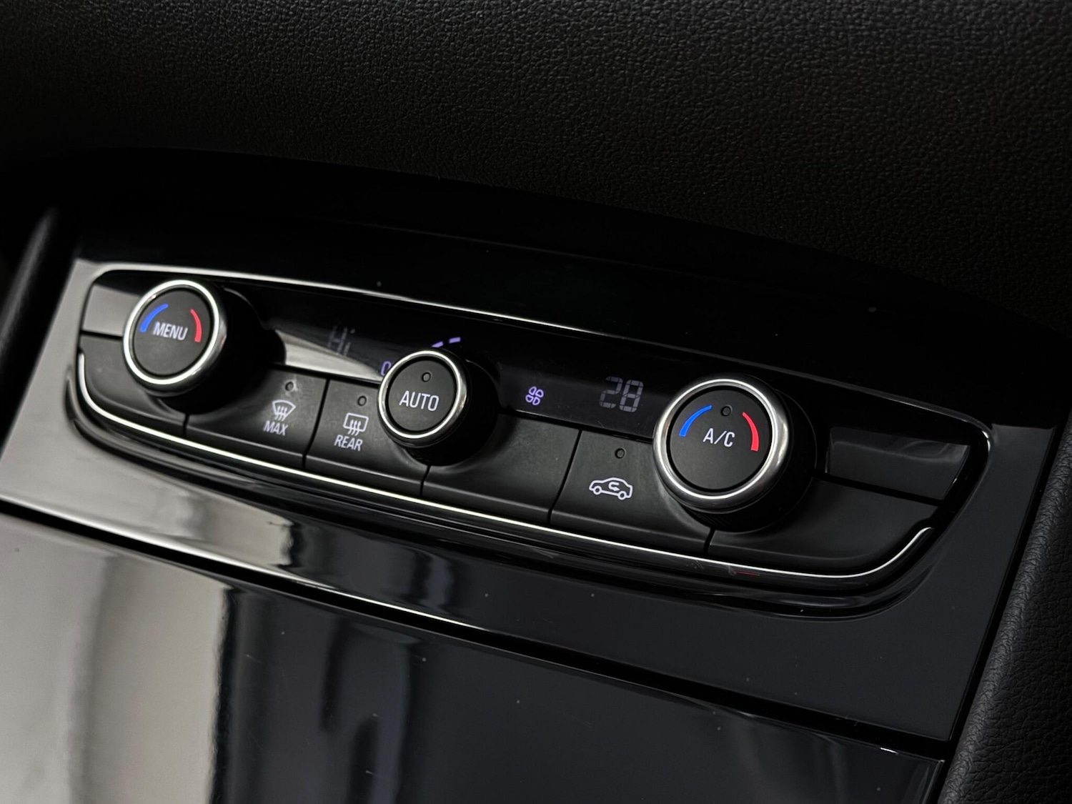 Used Vauxhall Grandland X 2018 for sale - 77222783: Photo 33