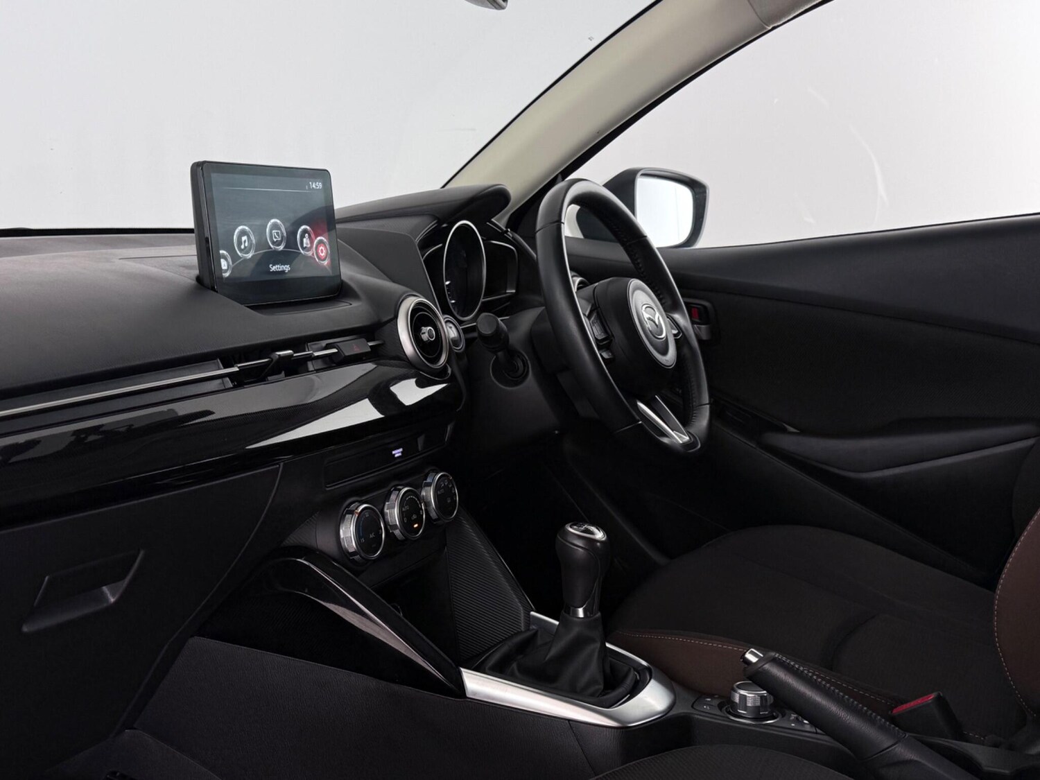 Used Mazda Mazda2 2023 for sale - 77659198: Photo 16