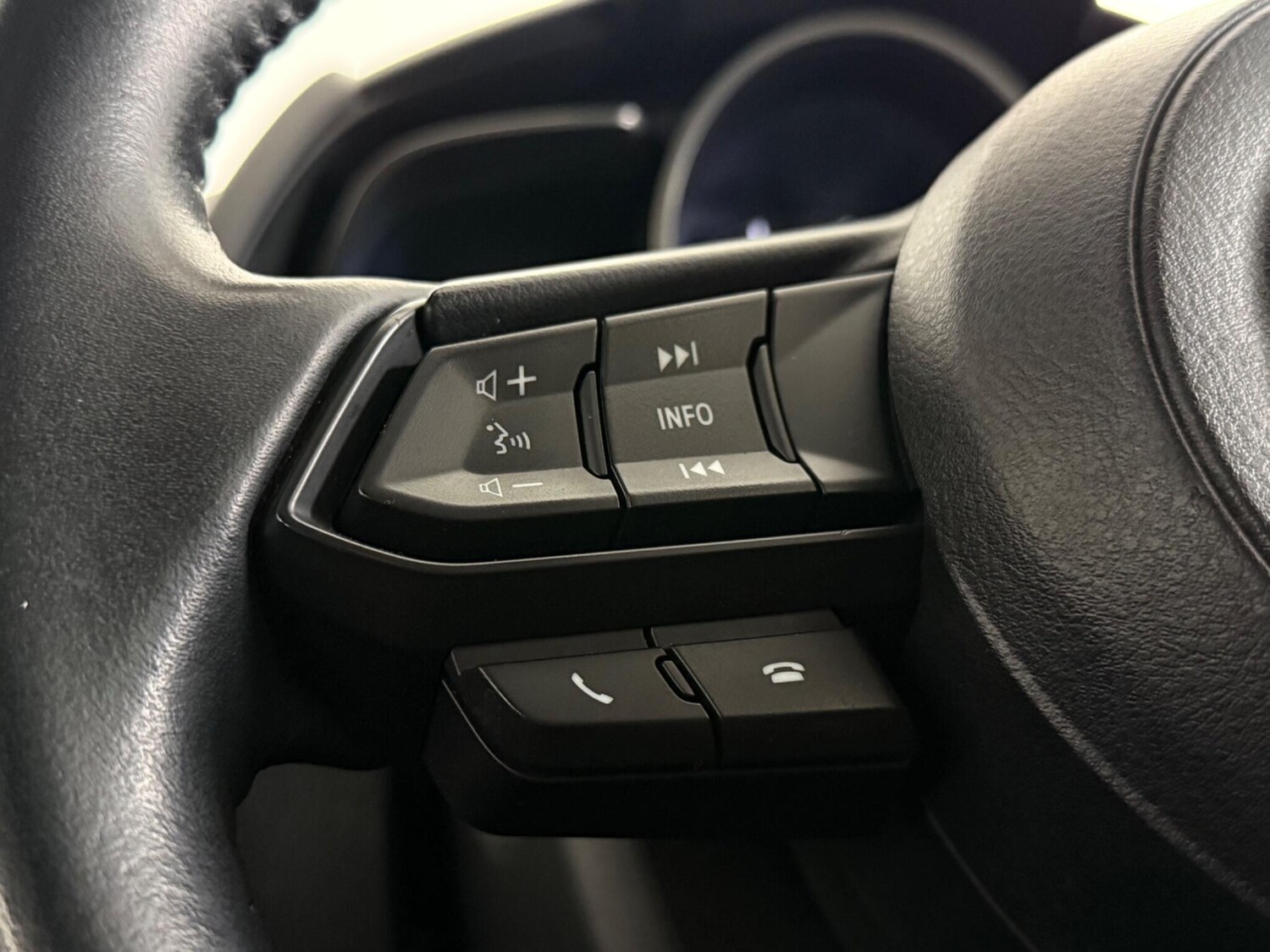 Used Mazda Mazda2 2023 for sale - 77659198: Photo 18