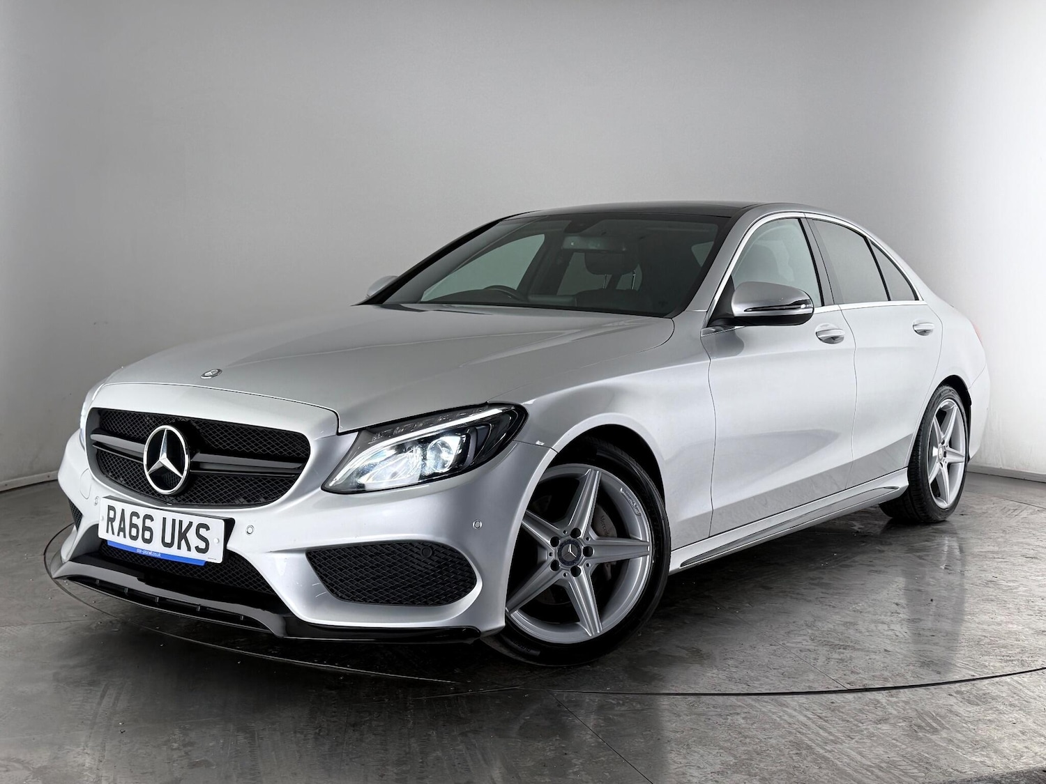 Used Mercedes-Benz C Class 2018 for sale - 77260054: Photo 33