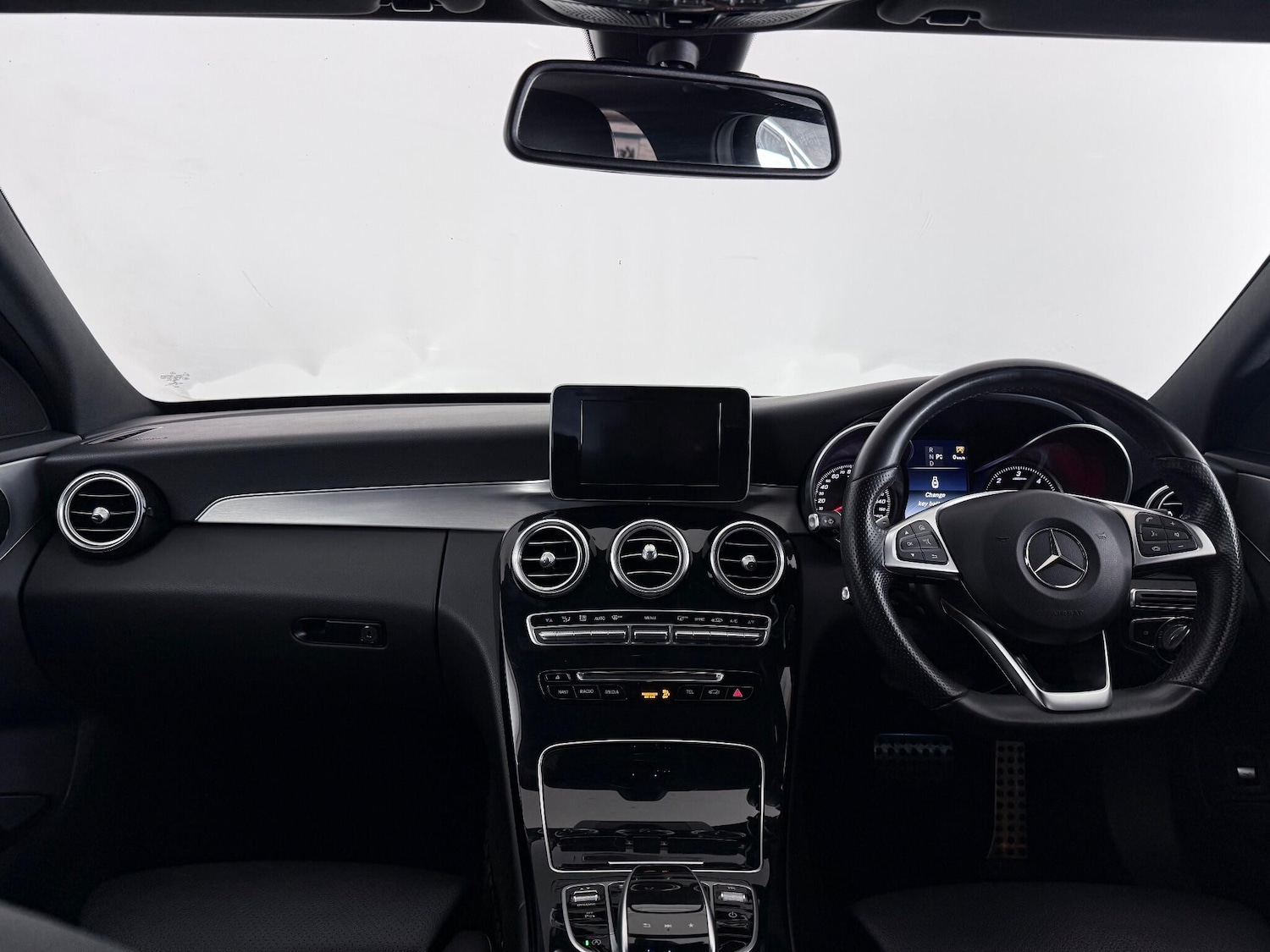 Used Mercedes-Benz C Class 2018 for sale - 77260054: Photo 7