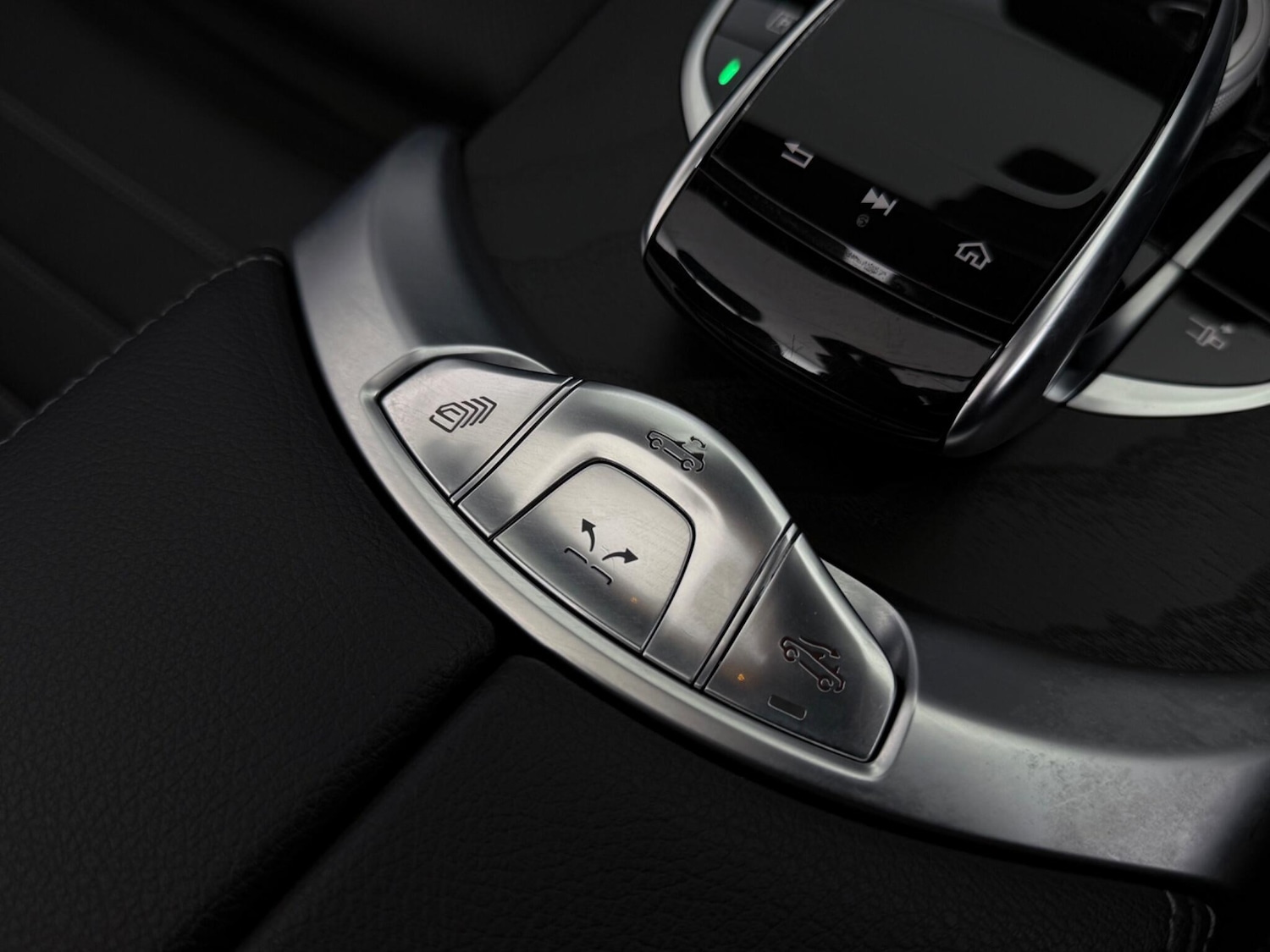 Used Mercedes-Benz C Class 2020 for sale - 76467019: Photo 44