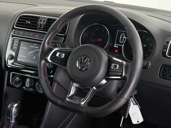 Used Volkswagen Polo 2016 for sale - 76190759: Photo 15