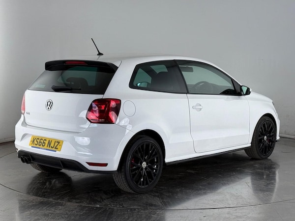 Used Volkswagen Polo 2016 for sale - 76190759: Photo 5