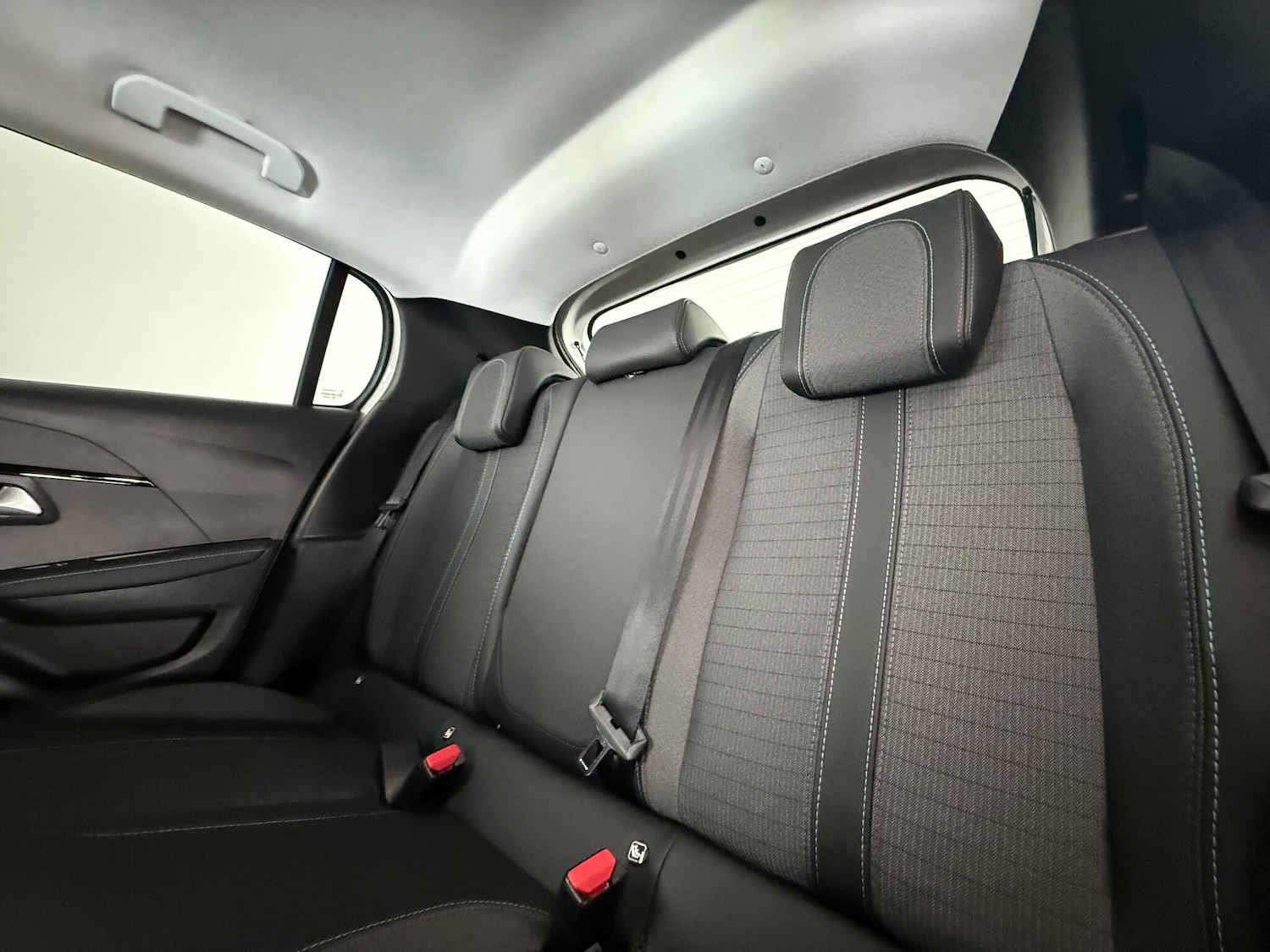 Used Peugeot 208 2021 for sale - 77222045: Photo 11