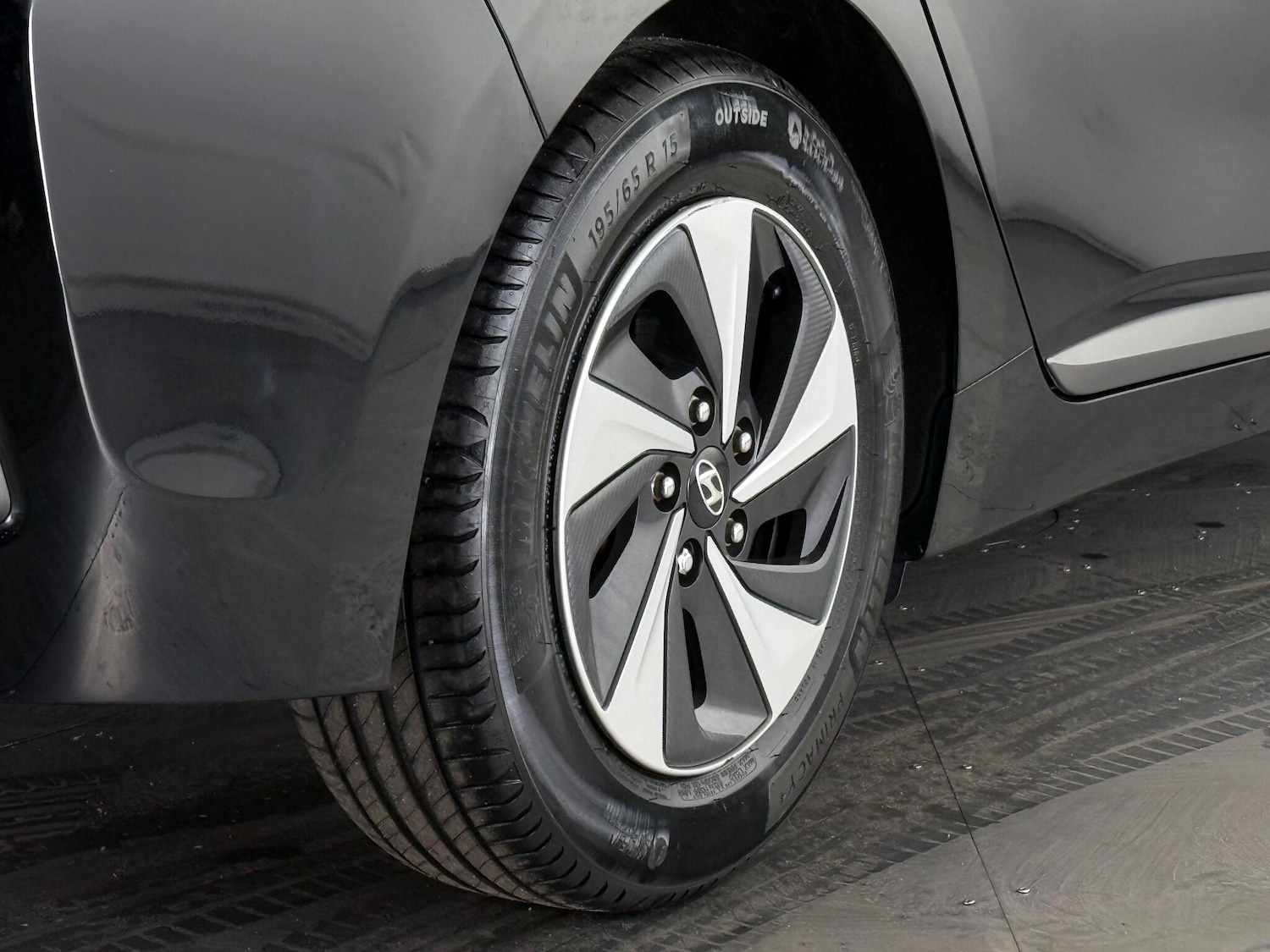 Used Hyundai IONIQ 2018 for sale - 76551105: Photo 12