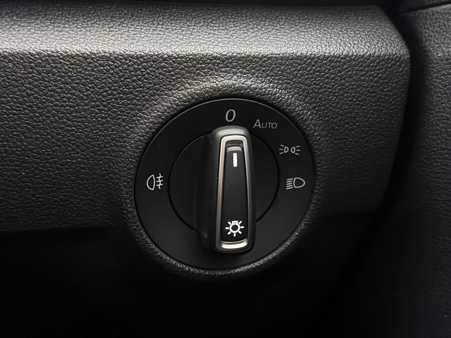 Used Volkswagen T-Roc 2019 for sale - 77246665: Photo 23