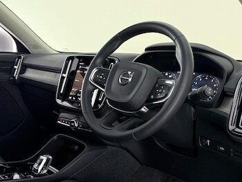 Used Volvo XC40 2021 for sale - 78517625: Photo