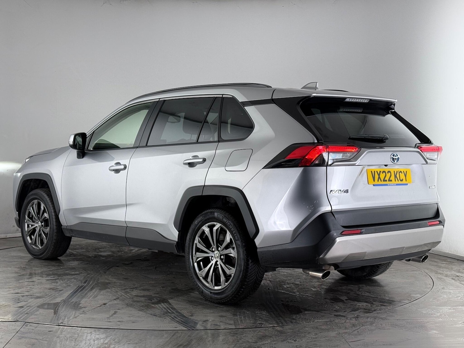 Used Toyota RAV4 2022 for sale - 77259979: Photo 4