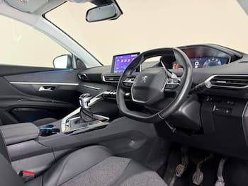 Used Peugeot 5008 2018 for sale - 79622546: Photo