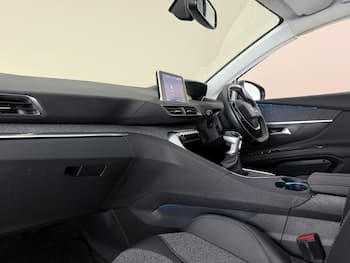 Used Peugeot 5008 2018 for sale - 79622546: Photo