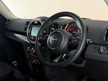 Used MINI Countryman 2019 for sale - 79633137: Photo