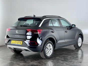 Used Volkswagen T-Roc 2022 for sale - 75264853: Photo
