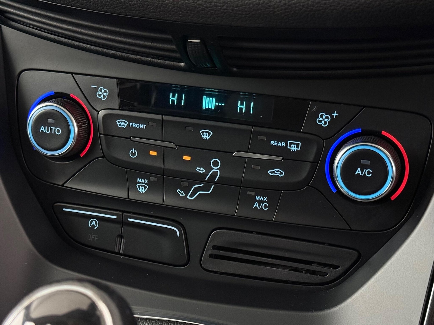 Used Ford Kuga 2017 for sale - 77243406: Photo 33