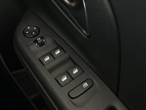 Used Vauxhall Corsa 2021 for sale - 75624876: Photo 28