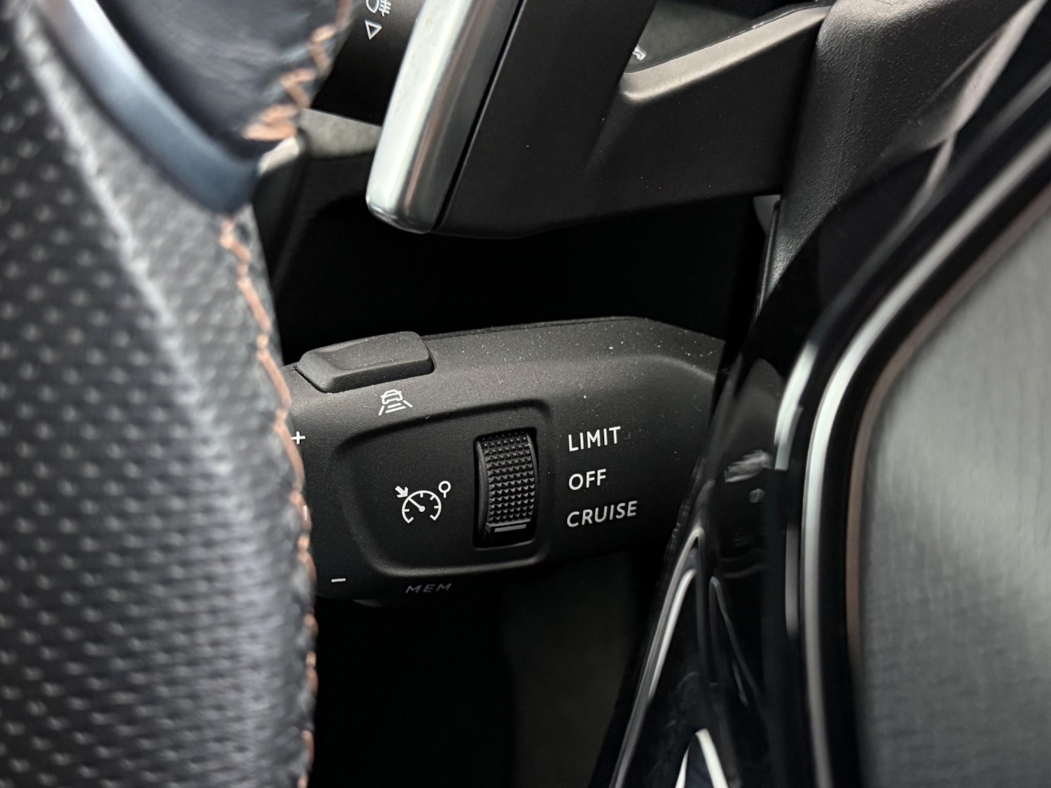 Used Peugeot 3008 2023 for sale - 76466865: Photo 29