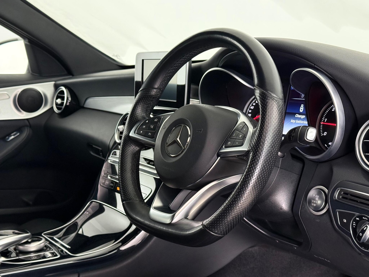 Used Mercedes-Benz C Class 2018 for sale - 77222126: Photo 11