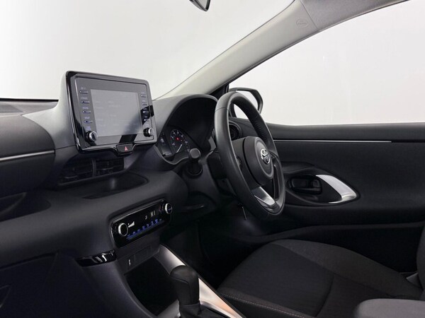 Used Toyota Yaris 2023 for sale - 76086339: Photo 13