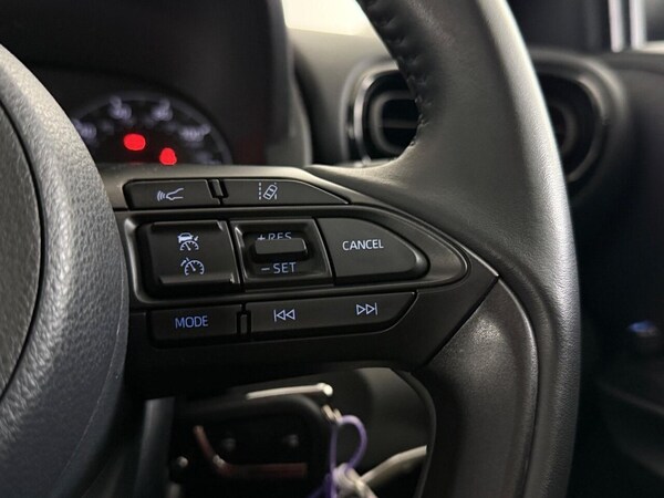 Used Toyota Yaris 2023 for sale - 76086339: Photo 20