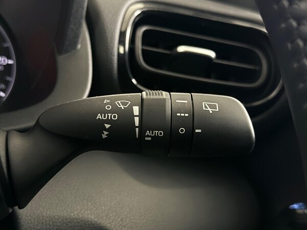 Used Toyota Yaris 2023 for sale - 76086339: Photo 21
