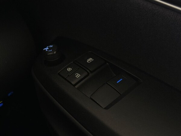 Used Toyota Yaris 2023 for sale - 76086339: Photo 23