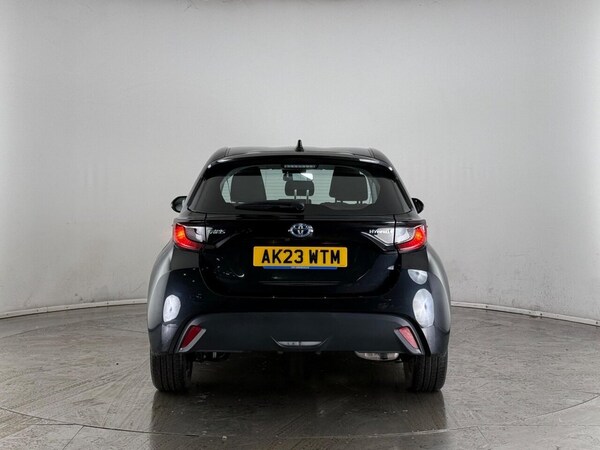 Used Toyota Yaris 2023 for sale - 76086339: Photo 8