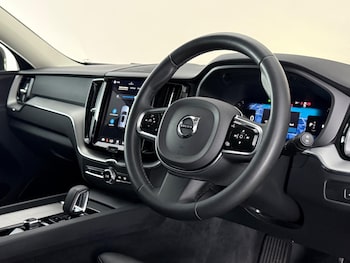 Used Volvo XC60 2023 for sale - 79465387: Photo