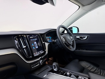 Used Volvo XC60 2023 for sale - 79465387: Photo