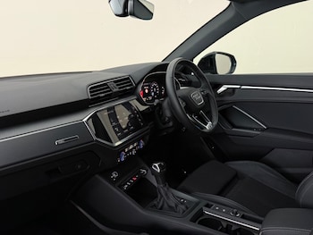Used Audi Q3 2023 for sale - 79521652: Photo