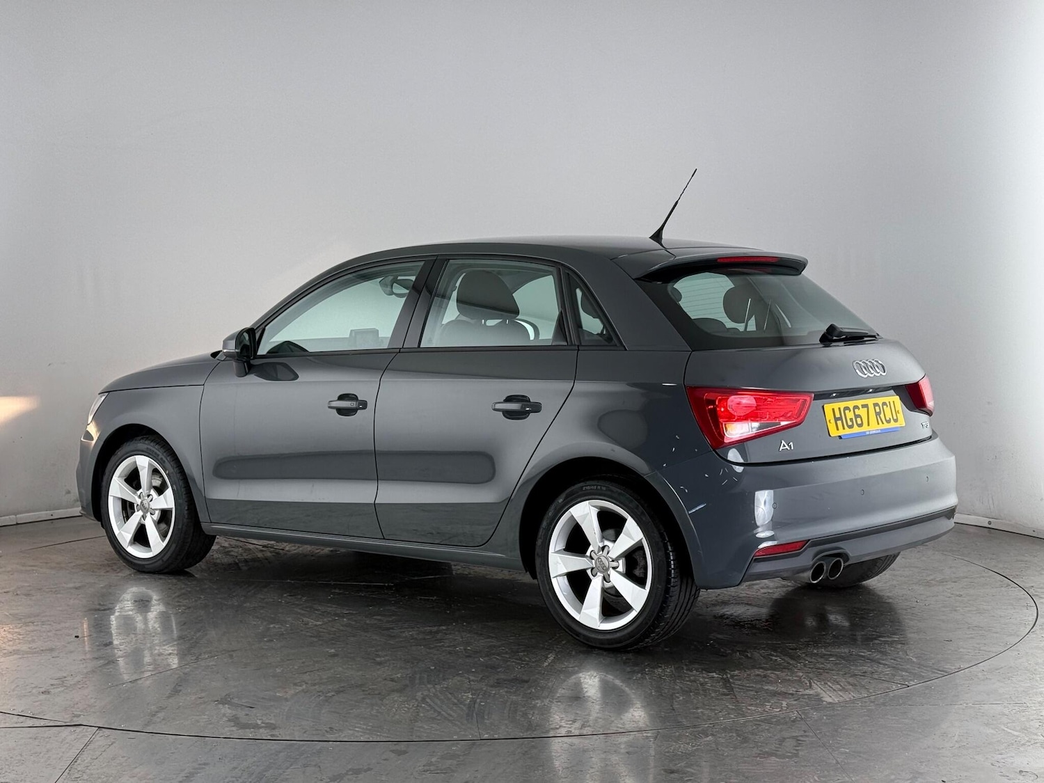 Used Audi A1 2018 for sale - 77243206: Photo 2