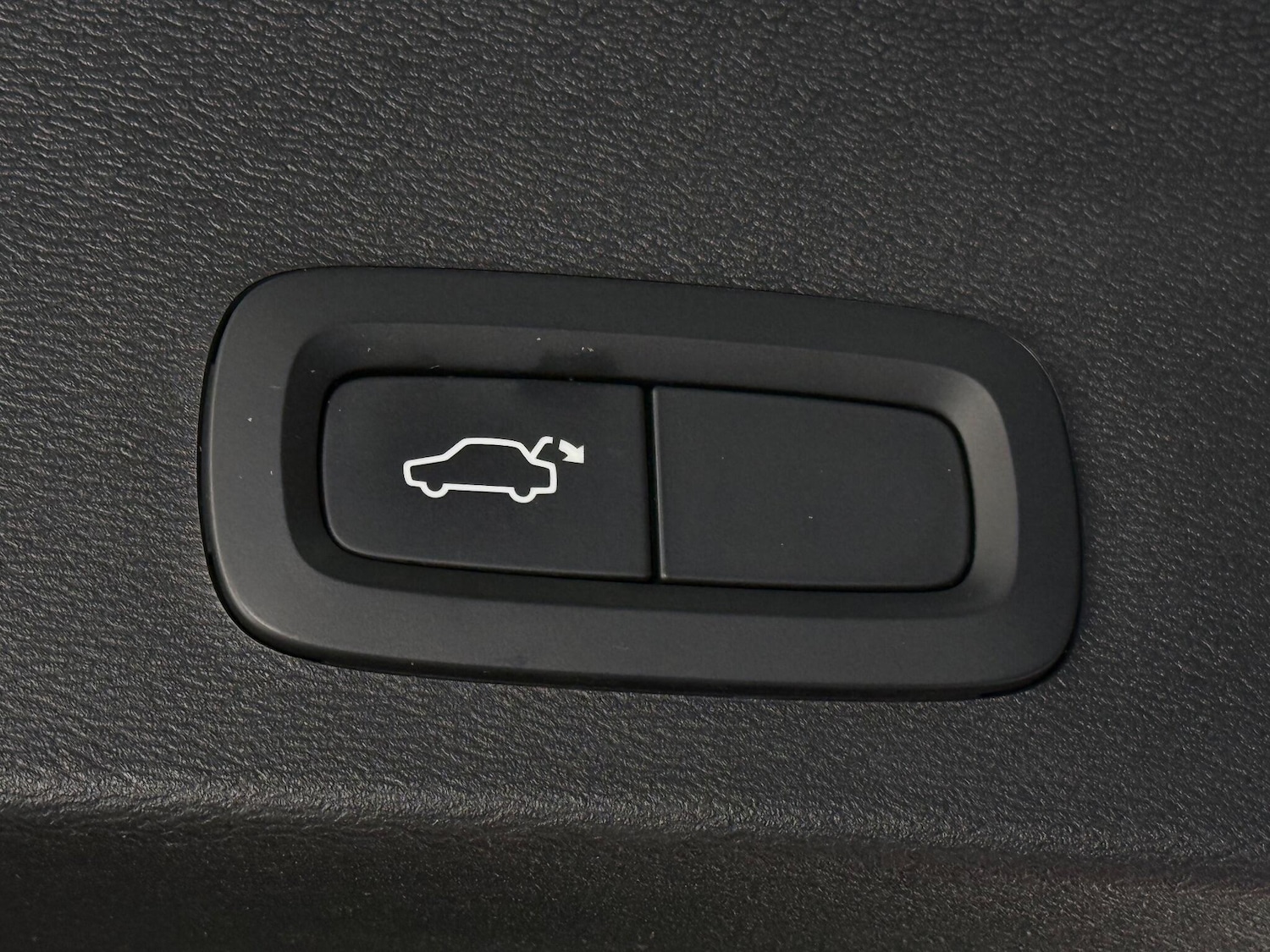 Used Volvo XC40 2021 for sale - 77260535: Photo 10