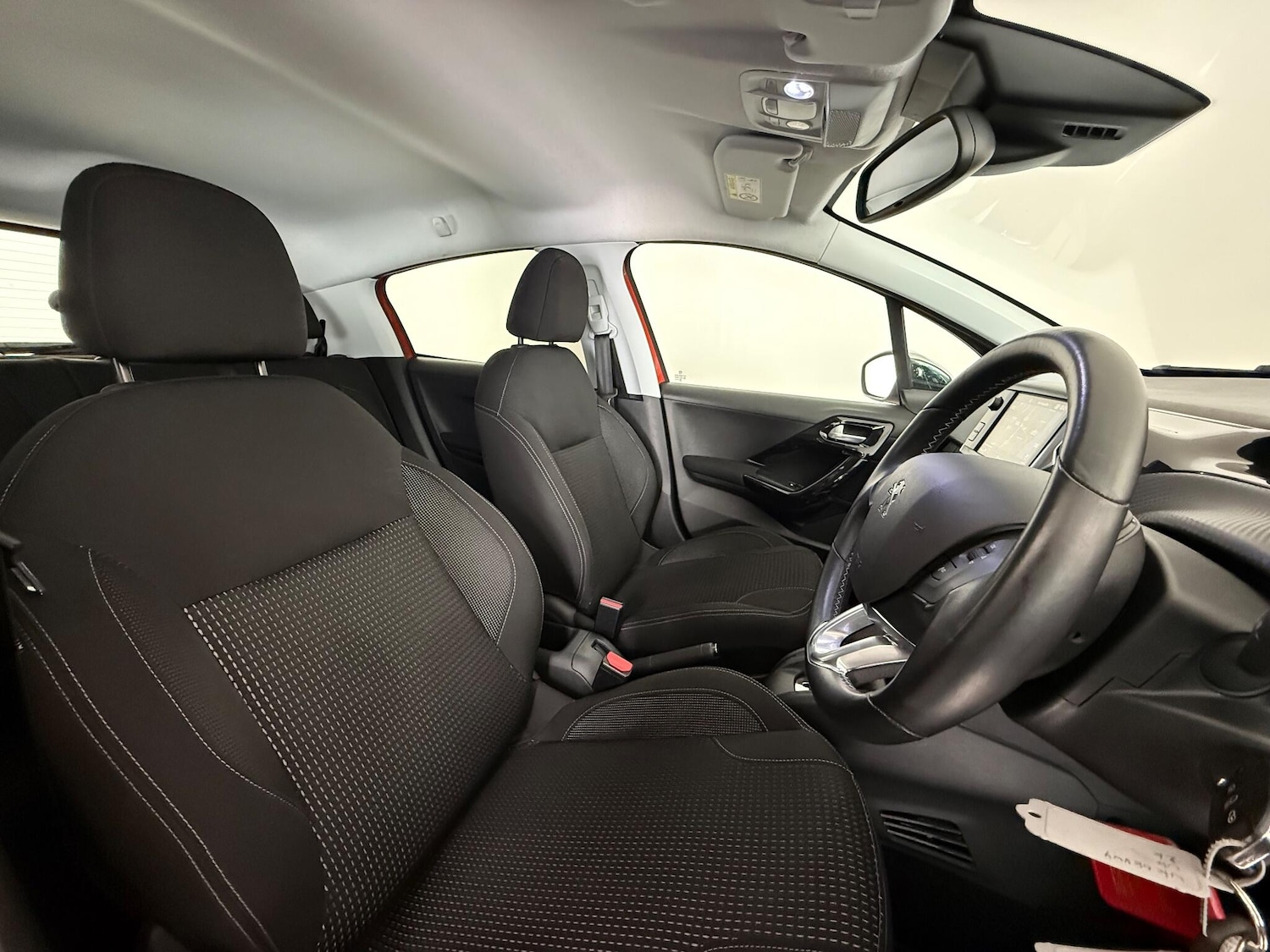 Used Peugeot 208 2018 for sale - 77216910: Photo 12