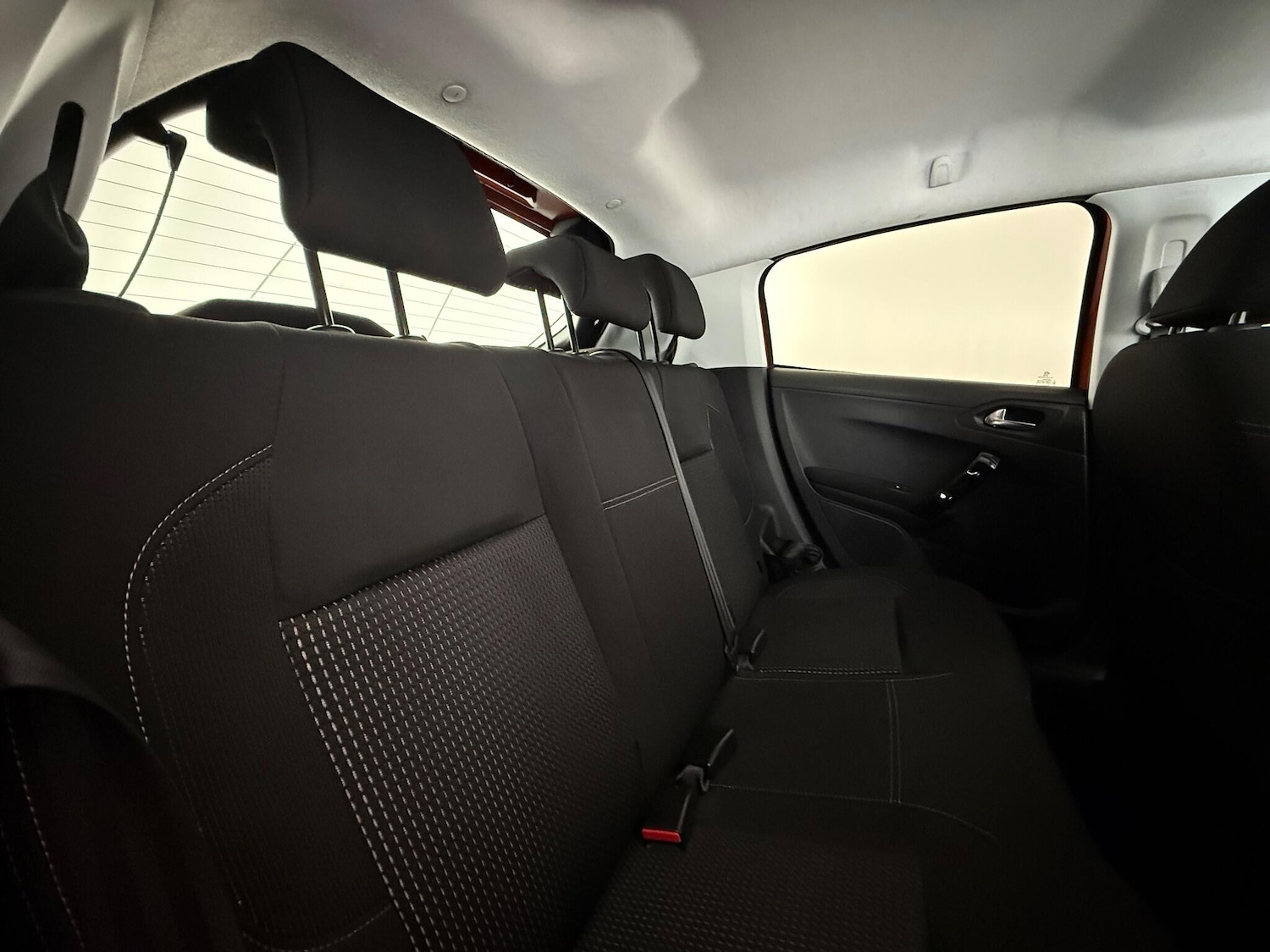 Used Peugeot 208 2018 for sale - 77216910: Photo 15