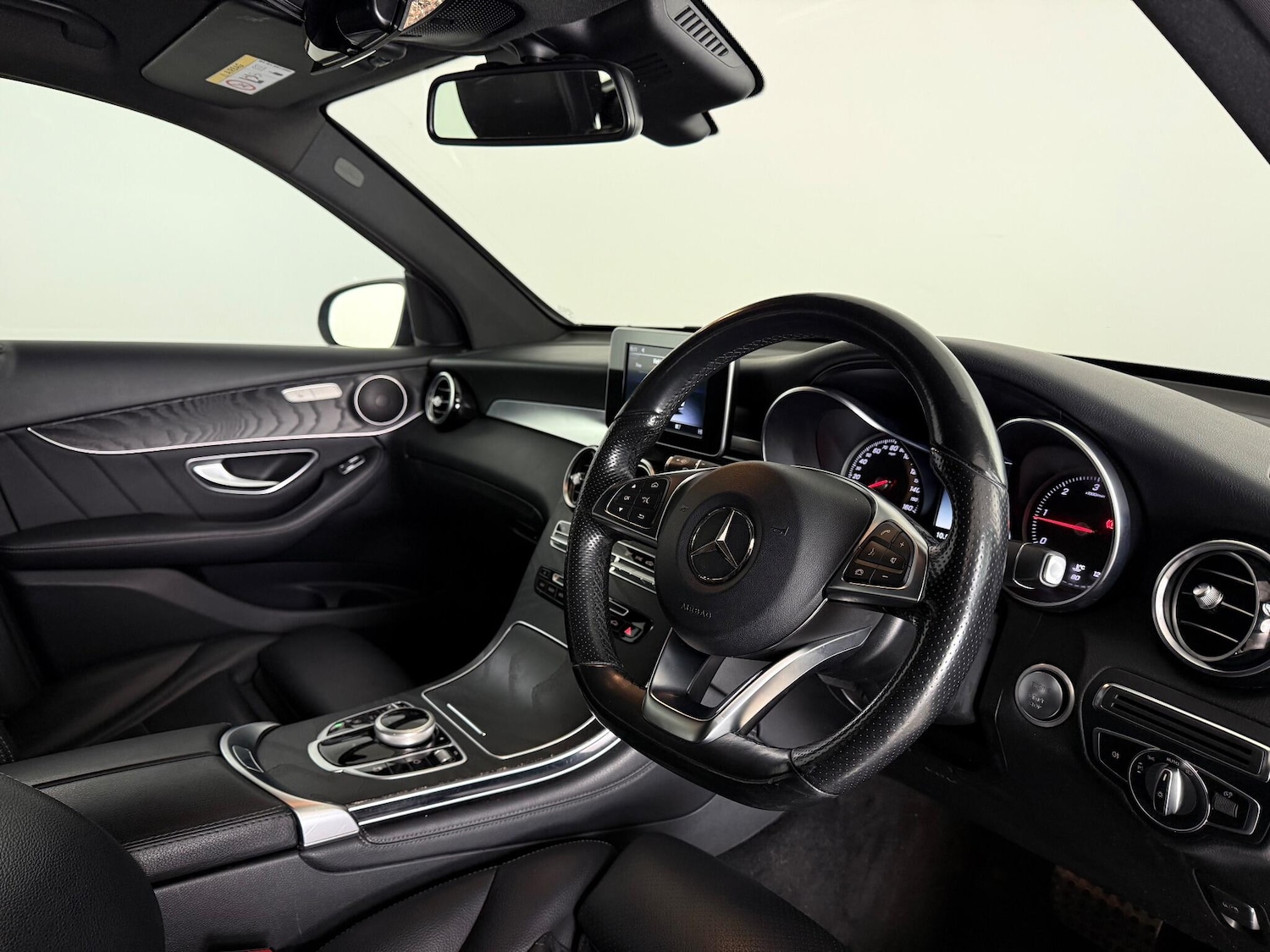 Used Mercedes-Benz GLC 2018 for sale - 77182687: Photo 11