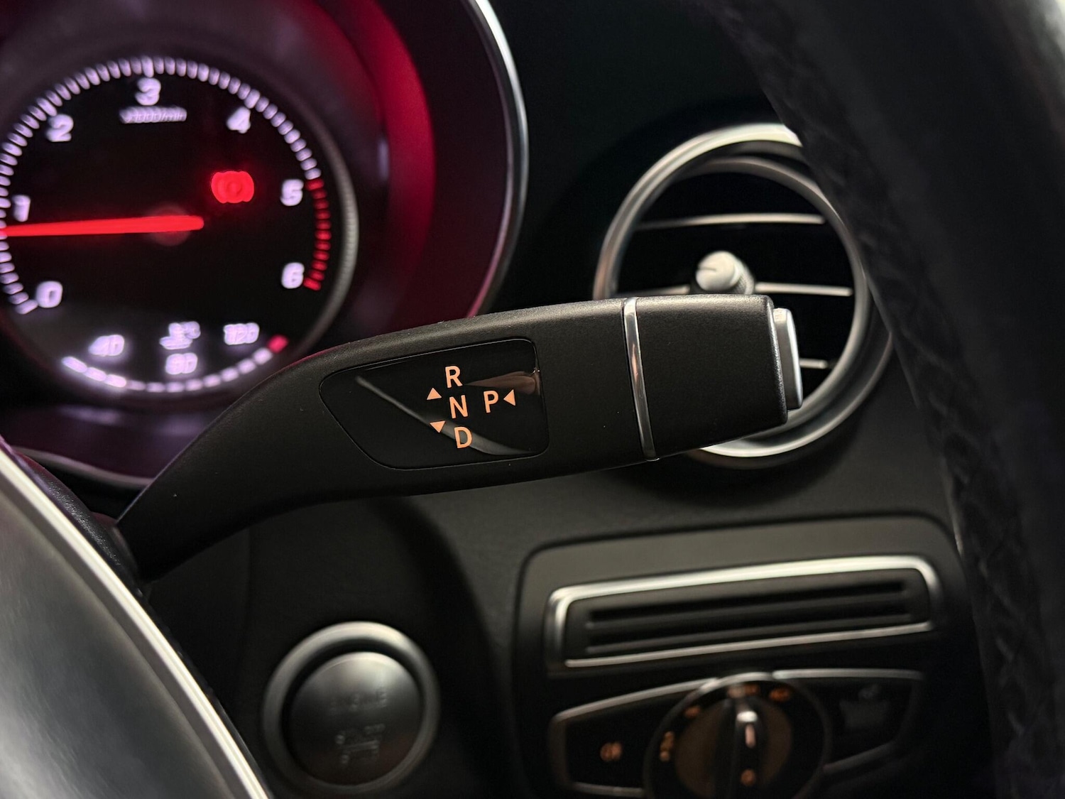 Used Mercedes-Benz GLC 2018 for sale - 77182687: Photo 20