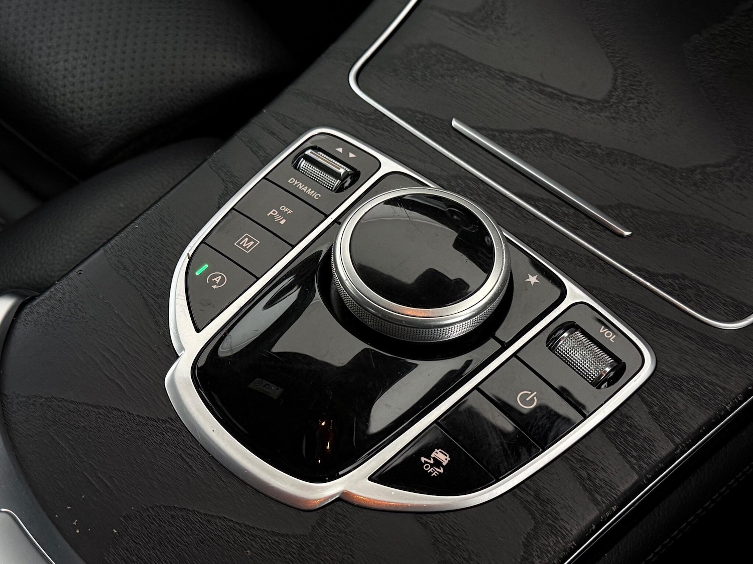 Used Mercedes-Benz GLC 2018 for sale - 77182687: Photo 33