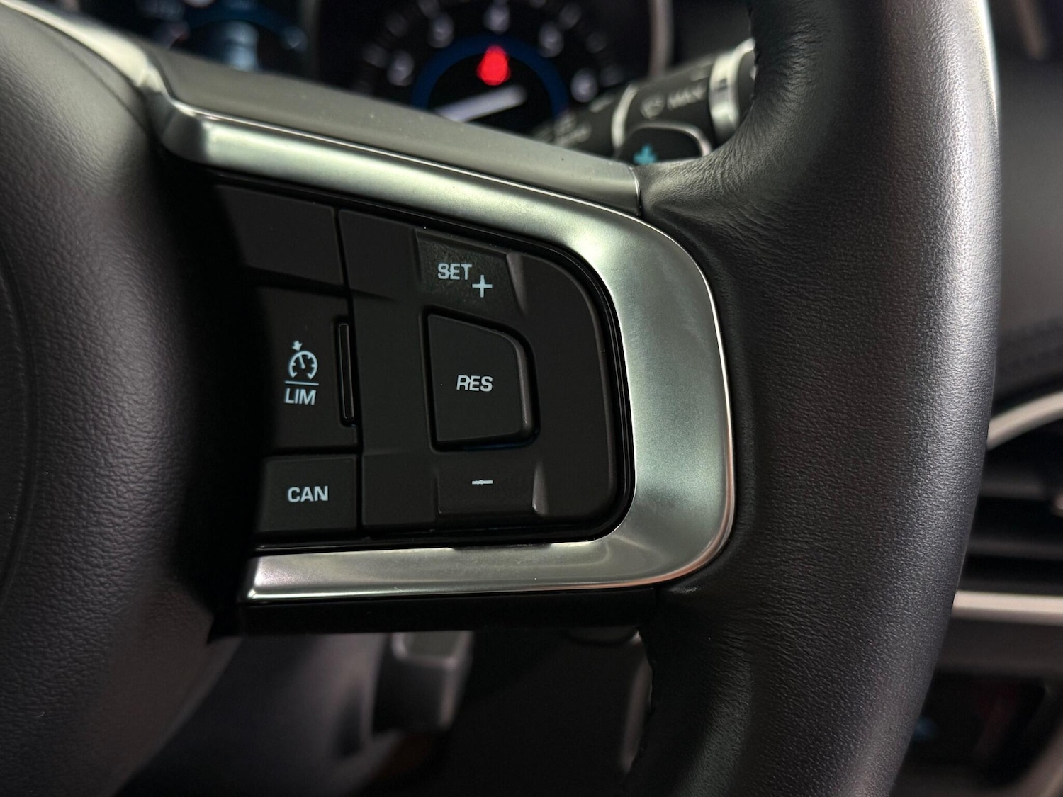 Used Jaguar XE 2018 for sale - 77182951: Photo 19