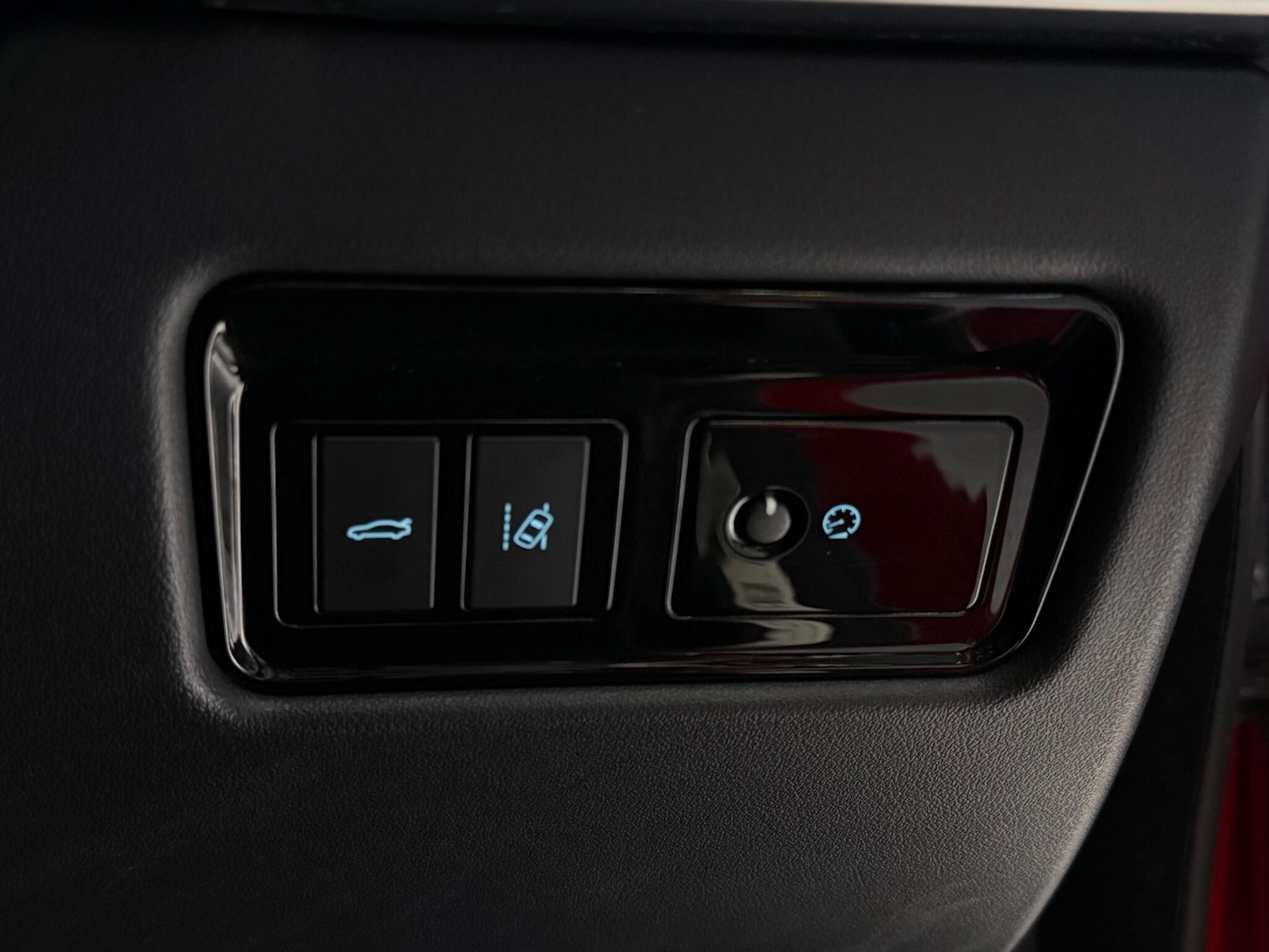 Used Jaguar XE 2018 for sale - 77182951: Photo 30