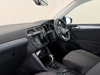 Used Volkswagen Tiguan 2022 for sale - 79413298: Photo